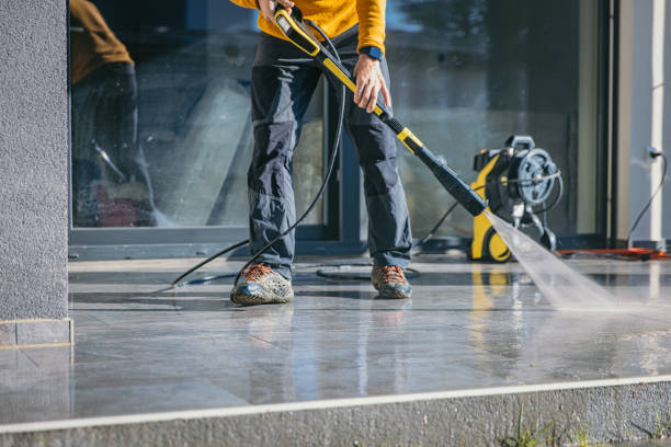 Best Commercial Building Pressure Washing  in Edwardsville, PA